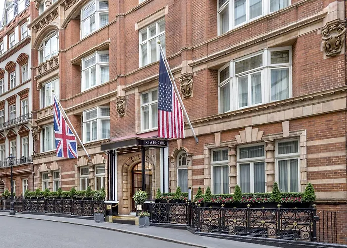 StaffordHotel Londra